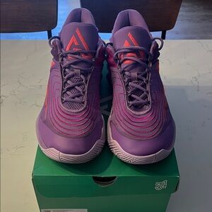 Nike Giannis Immortality 4